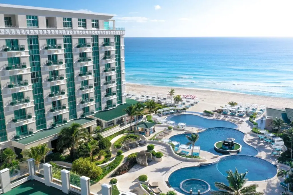 Sandos Cancun Review: This Classic All-Inclusive Resort Made A Massive Change In 2025