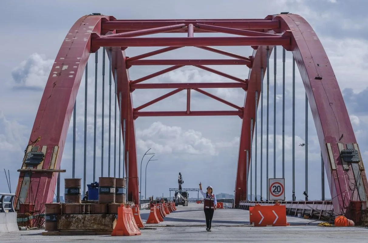 Nichupt&eacute; Bridge Construction