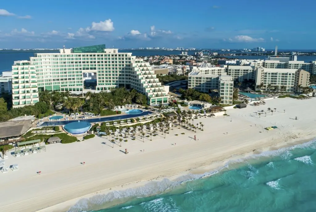 How To Find The Perfect Cancun Resort That Matches Your Vibe & Budget In Seconds For 2026