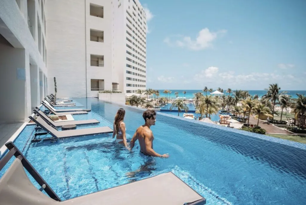 Hyatt Ziva Swimout rooms