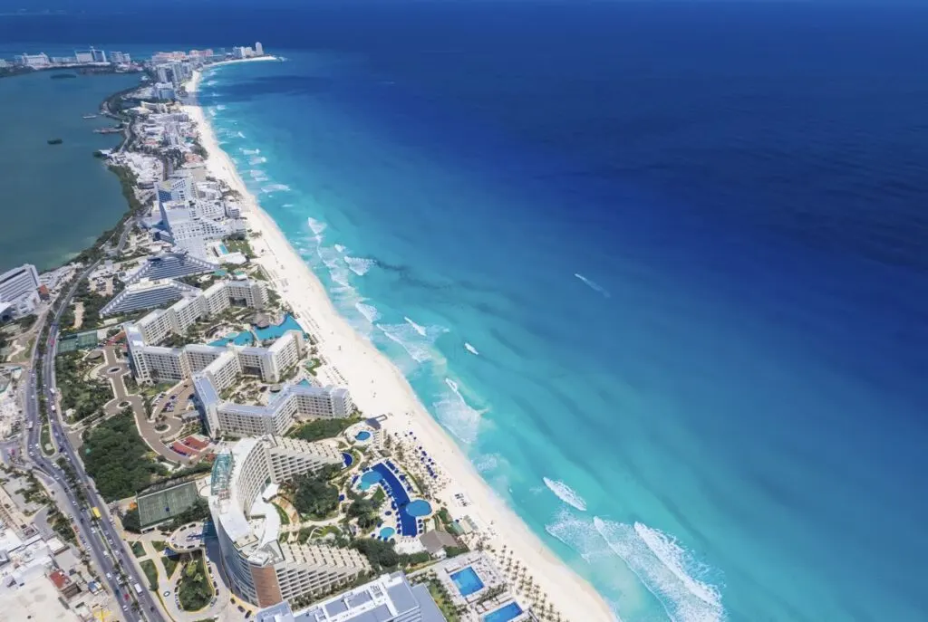 Live Cams You Can Now Check The Weather & Sargassum At Your Cancun Hotel