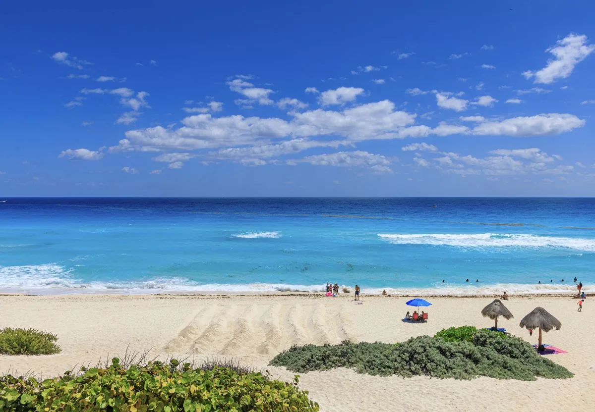 New Tourism Records & Free Busses To The Beach How Cancun & Riviera Maya Started 2026