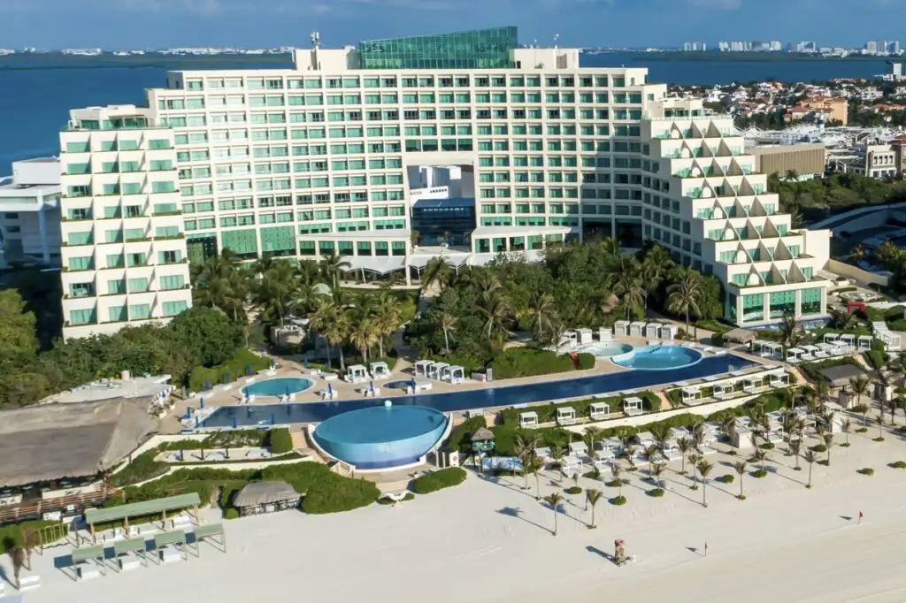 Why Going All-Inclusive Is Your Best Bet In Cancun For Your 2026 Vacation