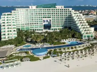 Why Going All-Inclusive Is Your Best Bet In Cancun For Your 2026 Vacation