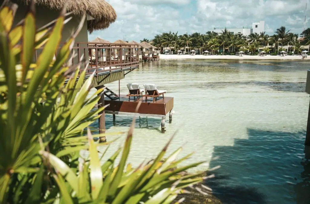 Bungalows facing Beach