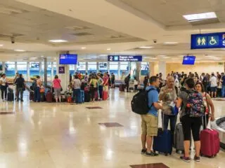 Governor Announces Wait Times For Bags At Cancun Airport Will Be Reduced