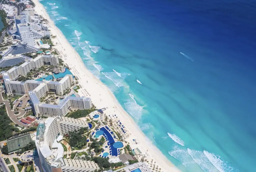 I've Visited Over 30 Cancun Resorts Here Are The 3 I Keep Returning To Year After Year