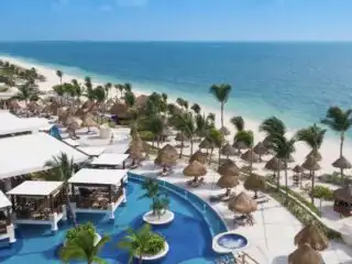 This Is The New Area Of Cancun That Will Receive 40% Less Sargassum This Spring