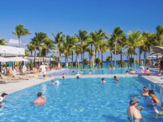 5 Places In Cancun You'll Spend A LOT More Money Than You Planned In 2026