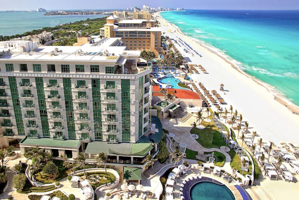 5 Things You Probably Don't Know About Cancun All-Inclusives In 2026