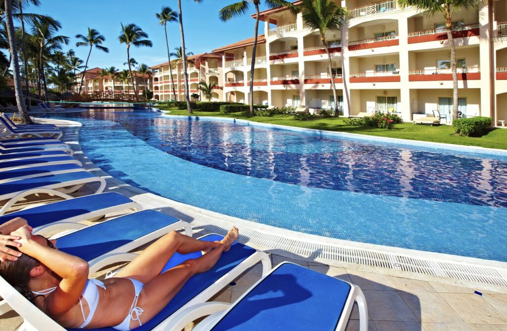 Landscaped Cancun Resort Pool 