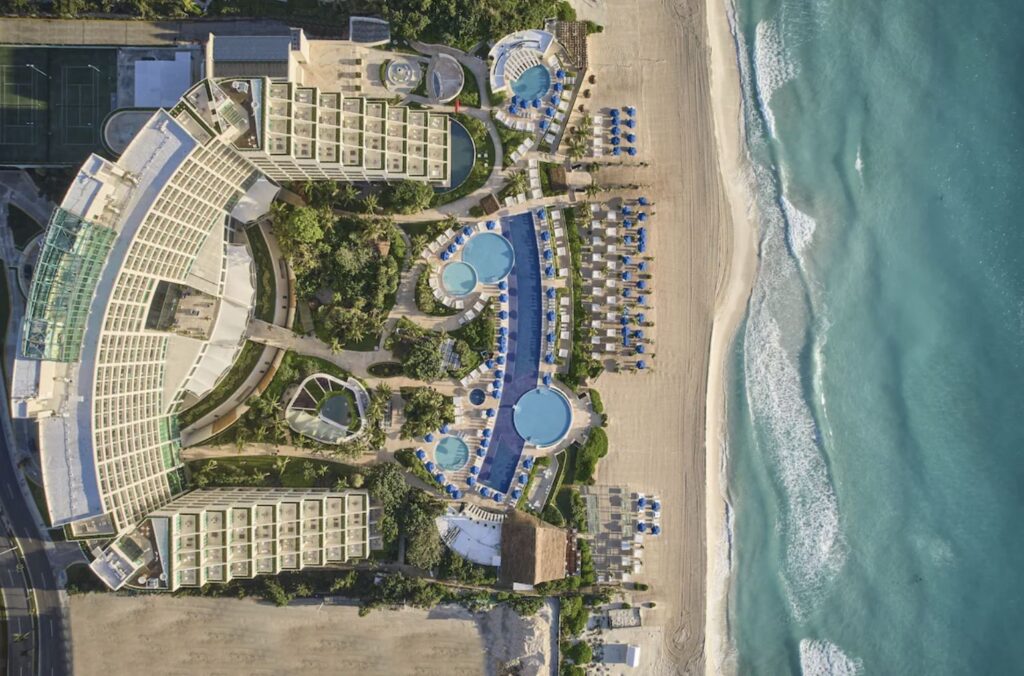 Live aqua aerial