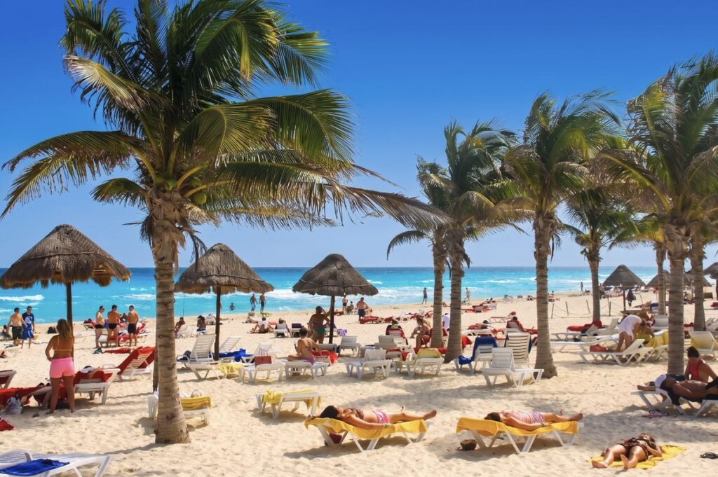 Traveler Alert Heat Wave & Extreme UV Rays Arrive In Cancun