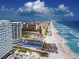 Why Cancun is Surging 5.9 Million International Passengers To Start 2026
