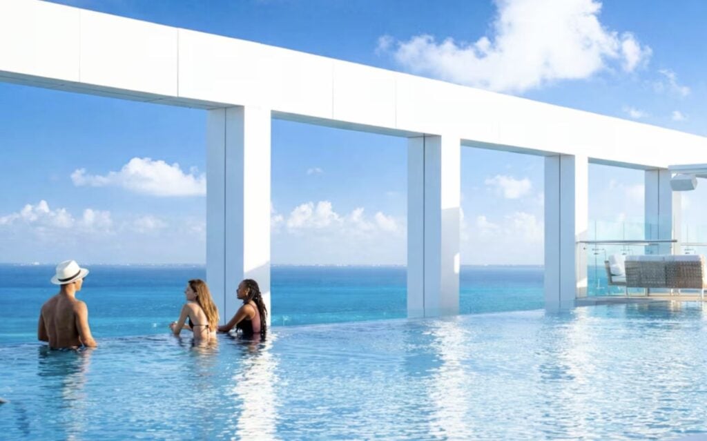 Breathless Cancun Soul Resort Pool 2