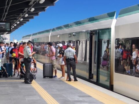 Cancun Passengers Trapped On Maya Train For 5 Hours Due To Mechanical Failure