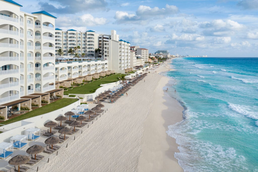 Hilton Cancun Mar Caribe All-Inclusive Resort 1