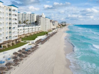 Hilton Cancun Mar Caribe All-Inclusive Resort 1
