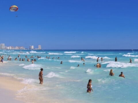 New Data Reveals Over 6000 Americans Feel Safer In Cancun That In Miami Or LA