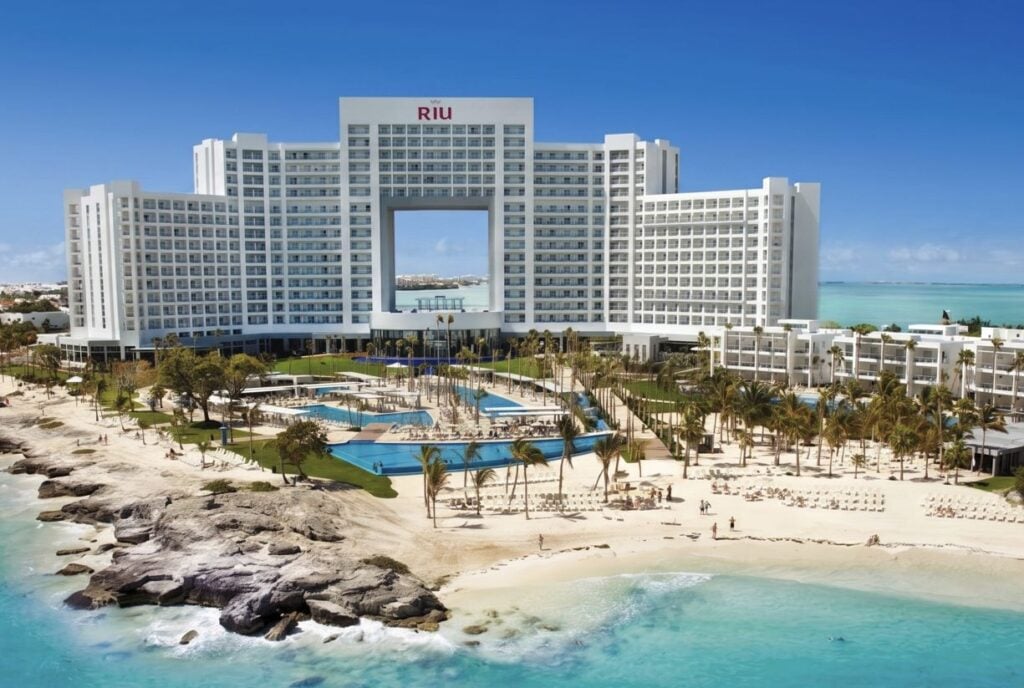 One Of Cancun's Favorite All-Inclusive Resorts Reopens After Major Renovation