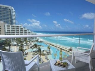 One Of Cancun’s Most Popular All-Inclusive Resorts Is Reopening This December