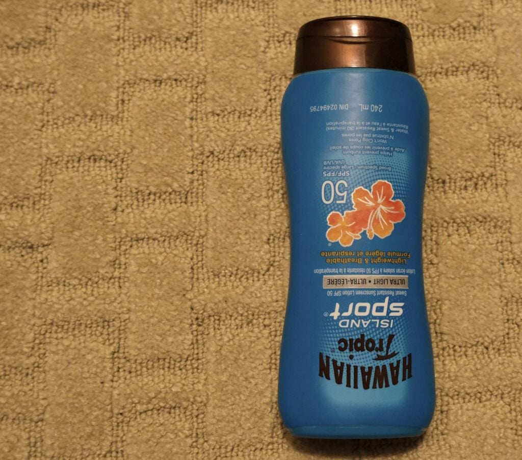Sunscreen left for other guest