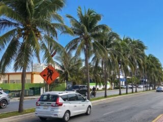 700 Cancun Taxis Installing Cameras Connected To Authorities To Help Improve Tourist Safety