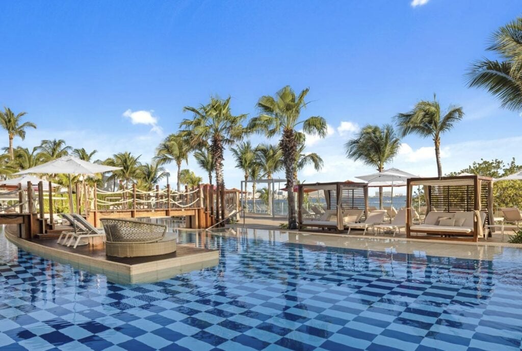 Amare Cancun Pool