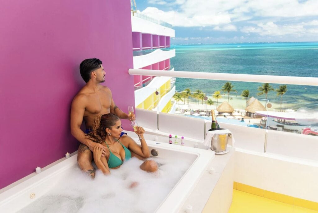 Resort Room Jacuzzi