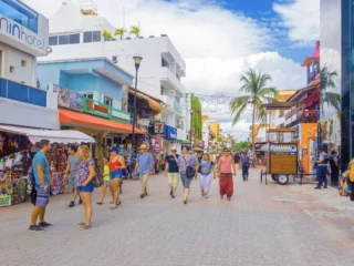 Travelers Report Rise In “Dinner Scams” In Cancun & Riviera Maya Restaurants