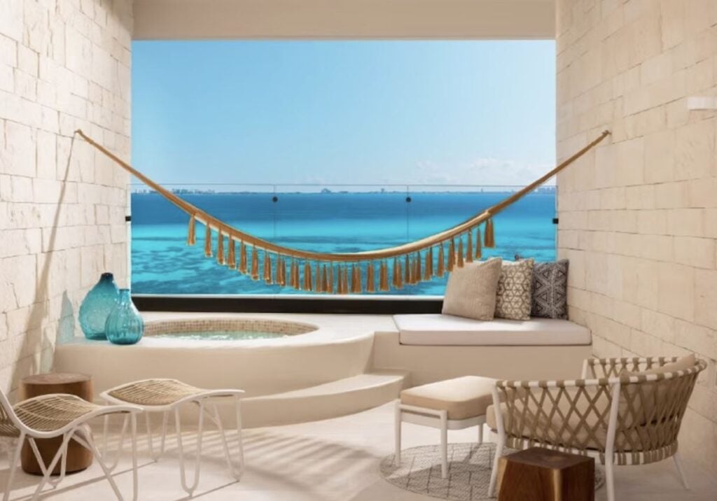 3 Romantic Cancun Resorts Every Couple Has To Visit At Least Once
