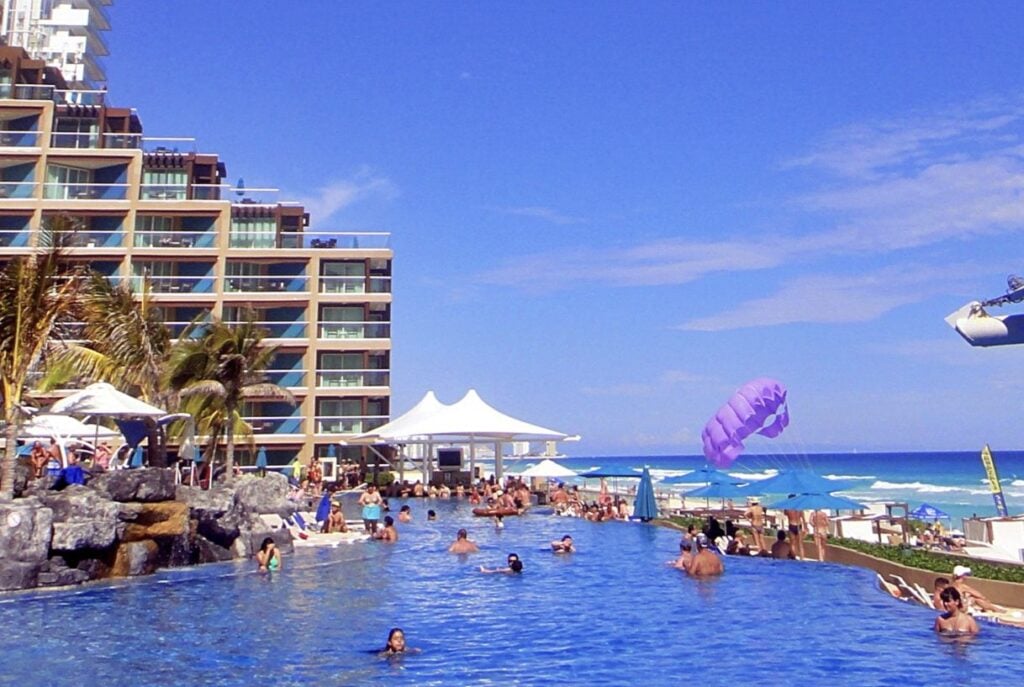 5 Things You Need To Do Immediately After Checking Into Your Cancun All-Inclusive
