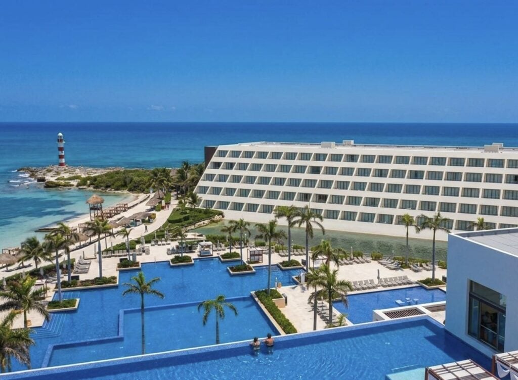 Live Aqua Pool
