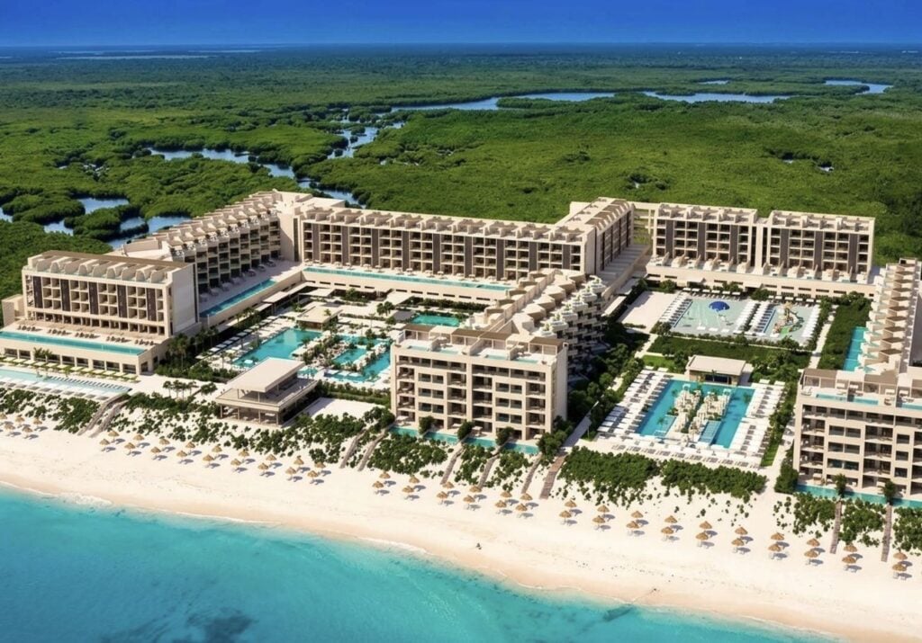This New Cancun All-Inclusive Resort Features Elevated Swim-out Suites & Family Friendly Spa Opens February 11 Final