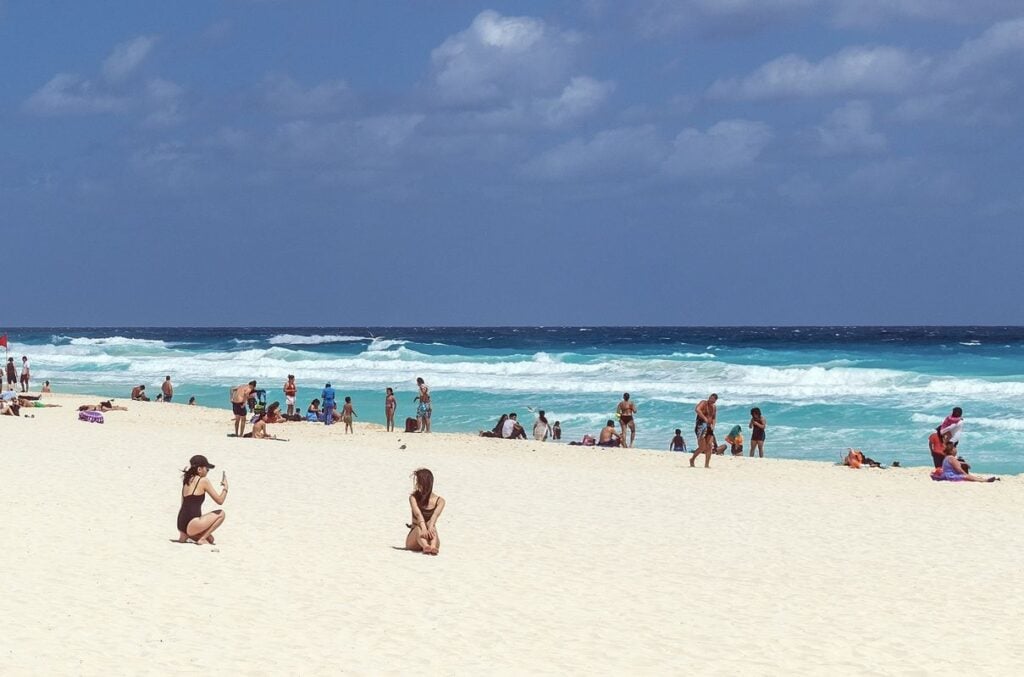 Your Cancun Vacation May Cost More Soon Debate Ignites Over 35% Tourist Fee Increase
