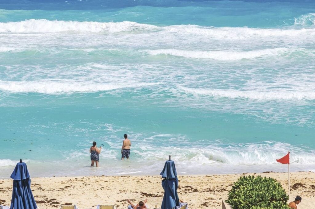 Cancun Authorities Issue Strict Warning For Tourists Visiting All Beaches