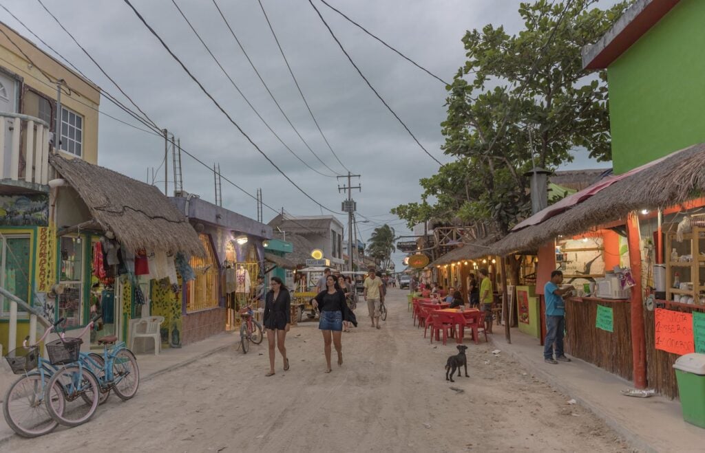 HolBox Town Evening
