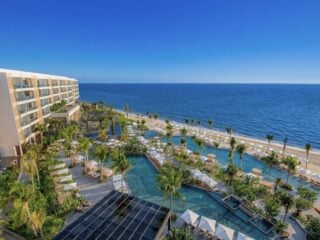 This Luxury Cancun Resort With Michelin Dining Has Converted To An All-Inclusive (2)
